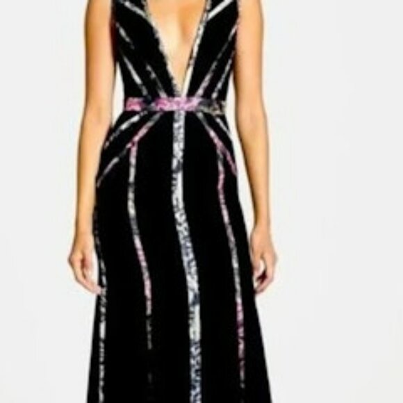 BCBGMAXAZRIA Black Maxi Hilaria Gown.  SZ 2 - Picture 3 of 7